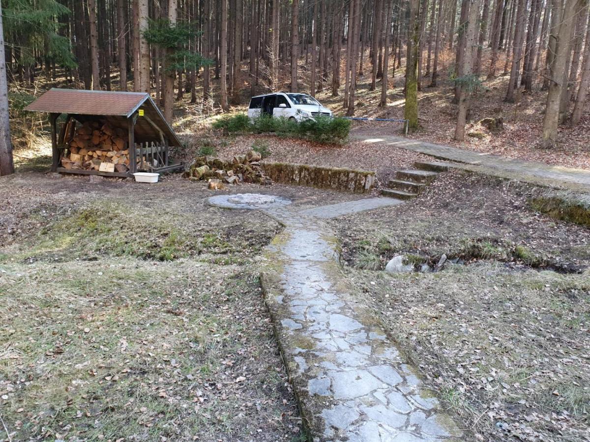 Horska Chata V Srdci Kremnickych Hor Banská Bystrica Exterior foto